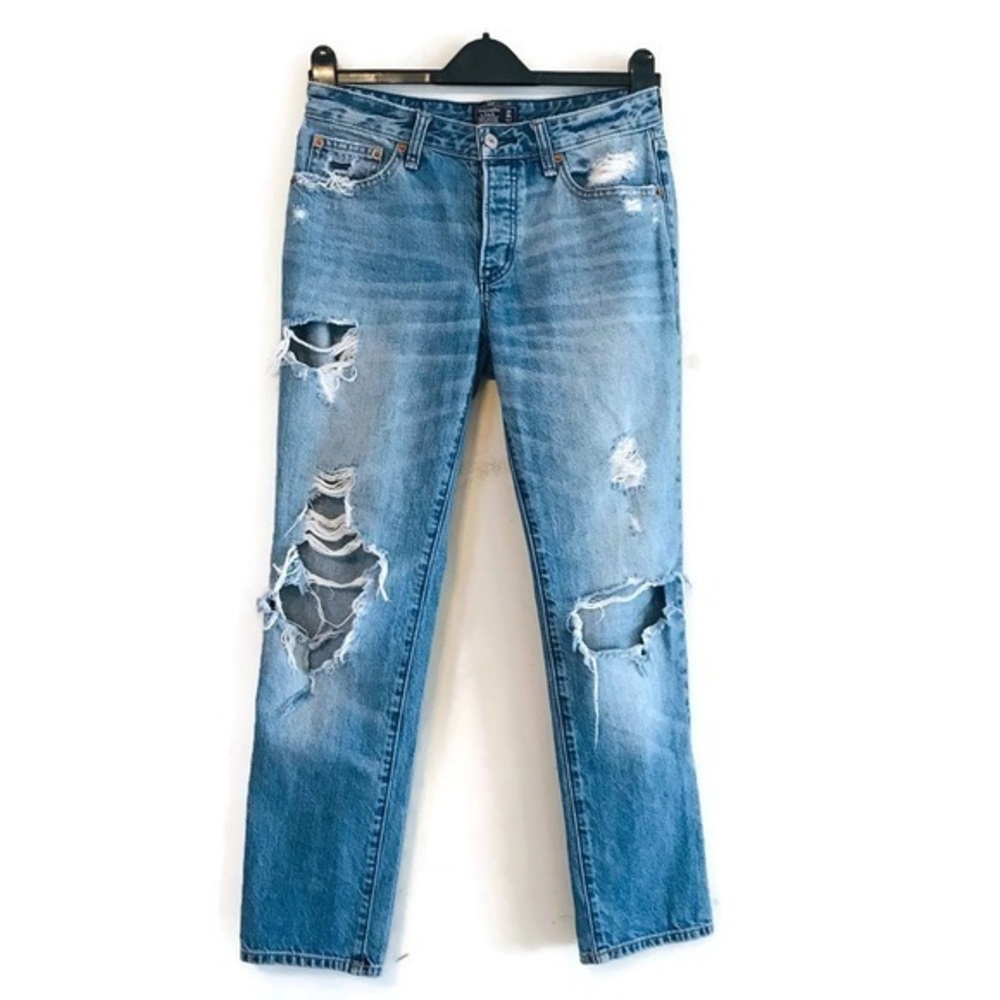 Abercrombie & Fitch Ames Distressed Low Rise Slim boyfriend Jeans women’s 24 00